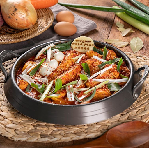엄지척닭도리 본점: 청결과 정성의 맛 있는 요리